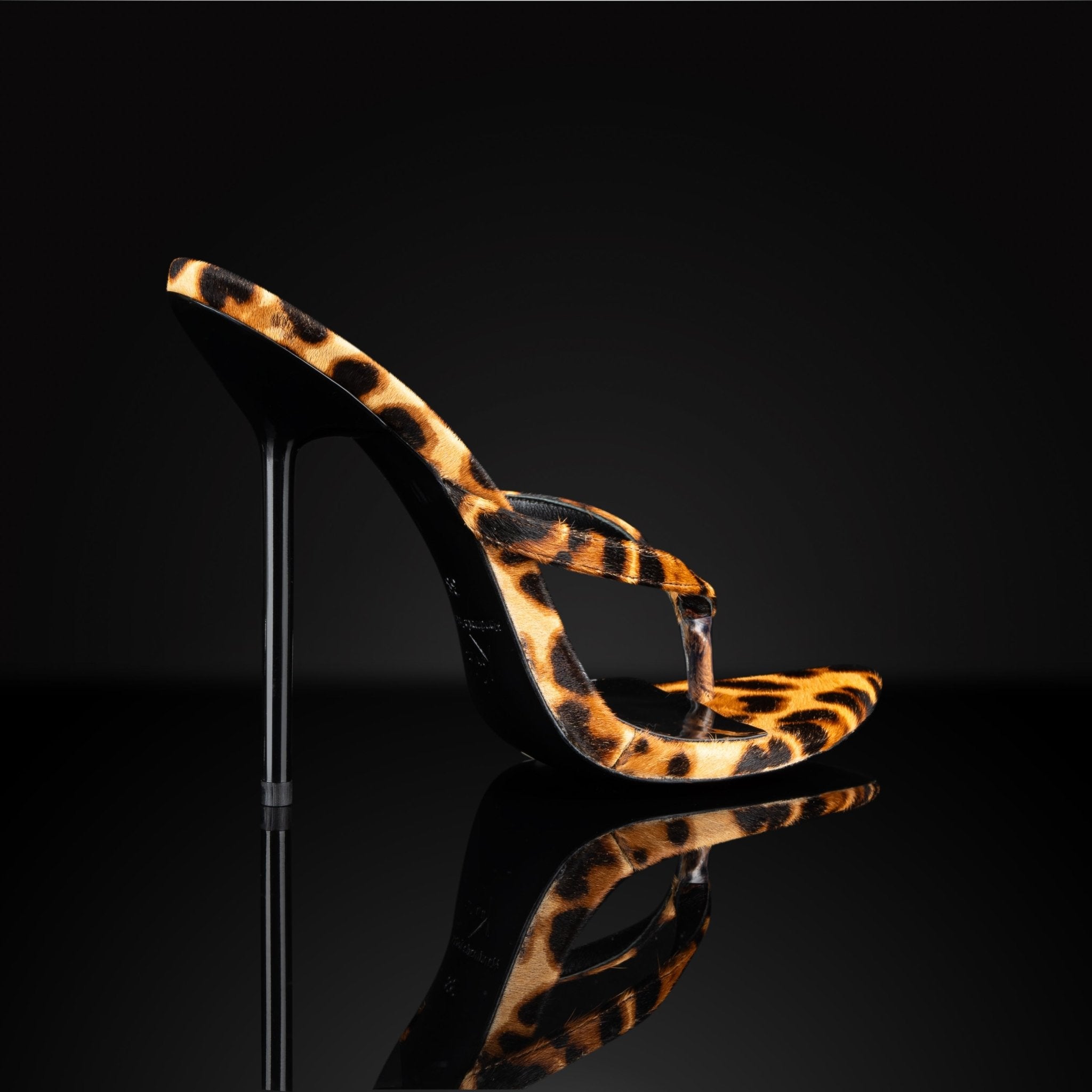 Leopard Print Calf Hair Thong Sandals - Kandee