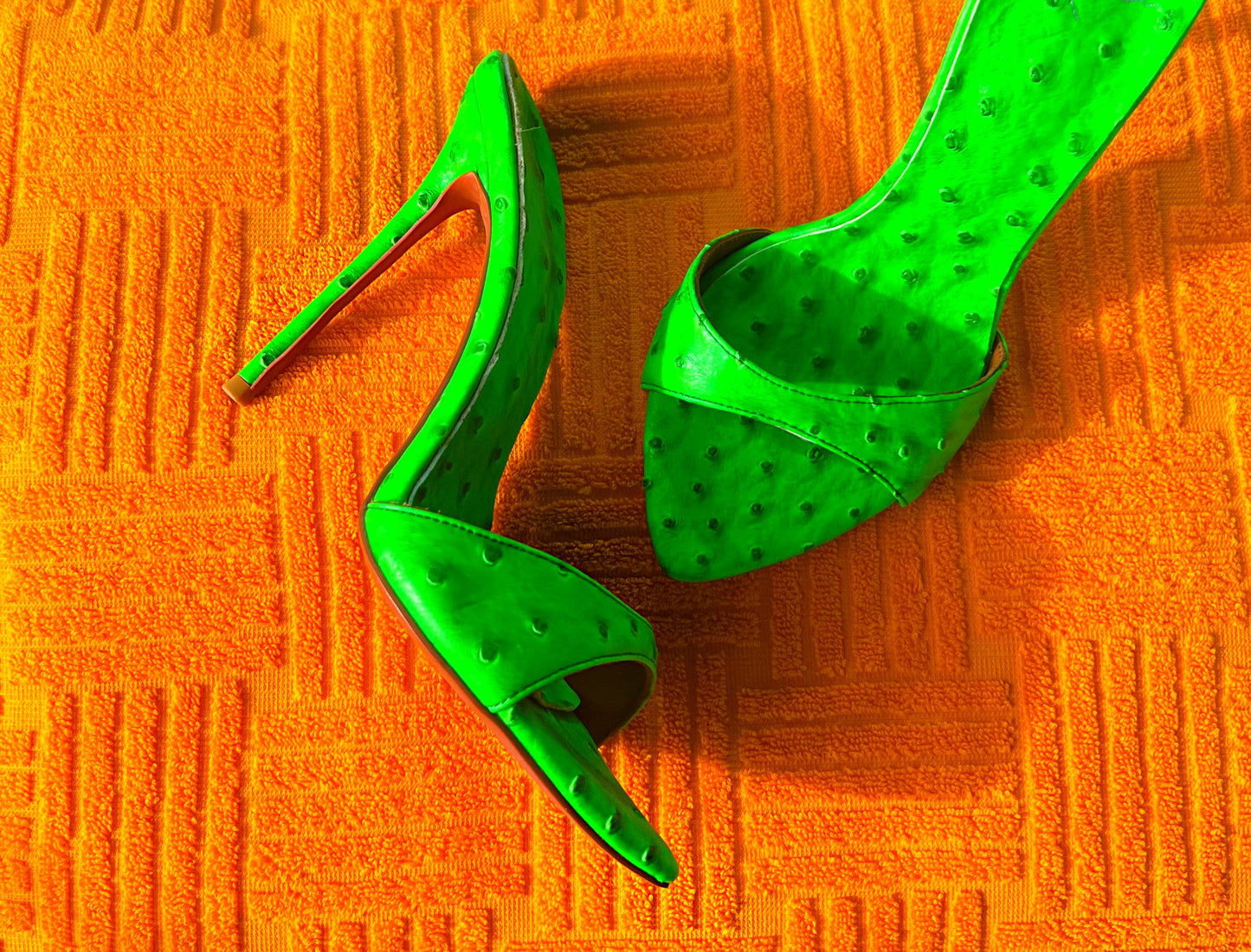 GREEN APPLE OSTRICH MULE