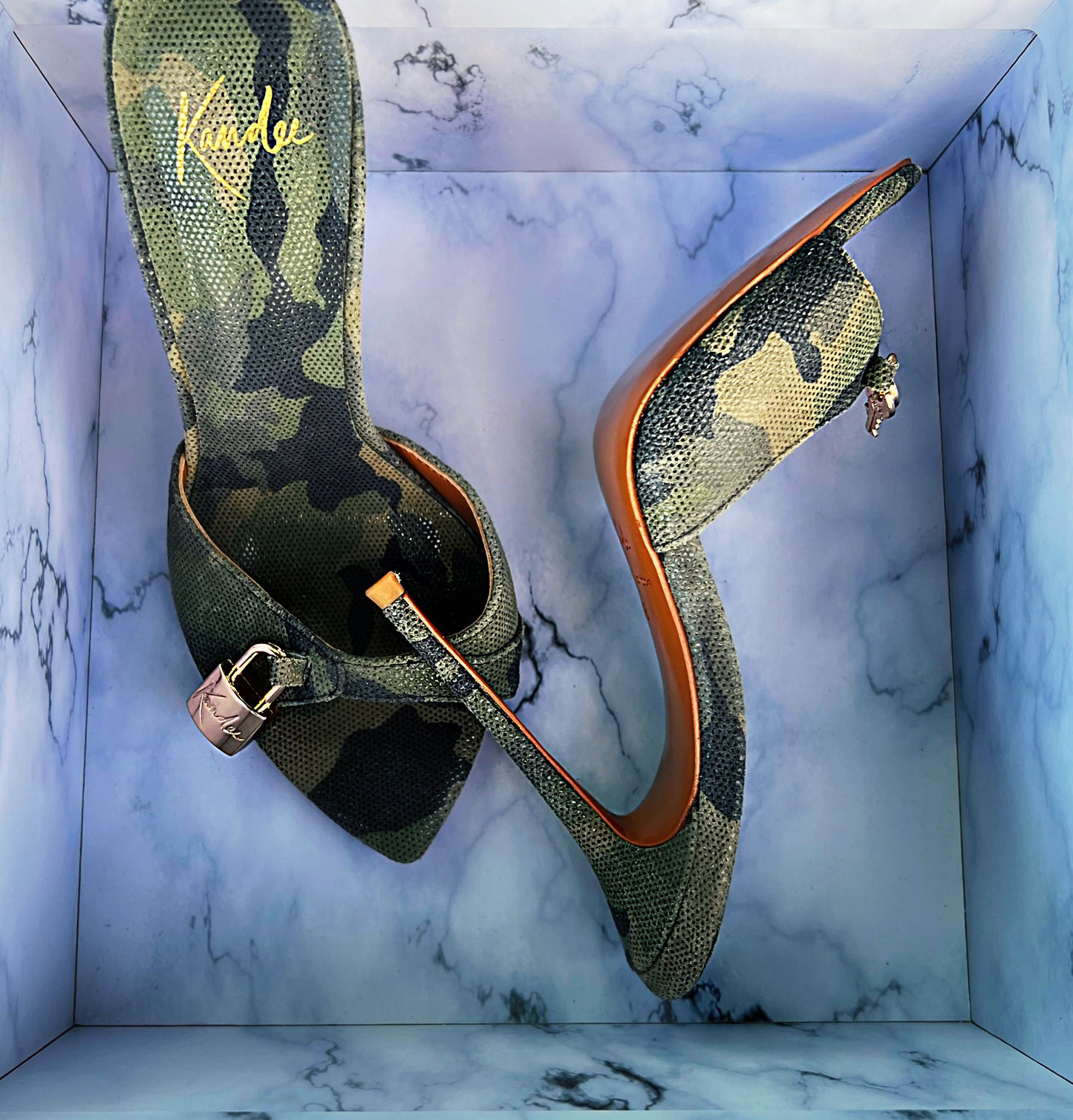CAMOUFLAGE LEATHER PAD-LOCK MULES