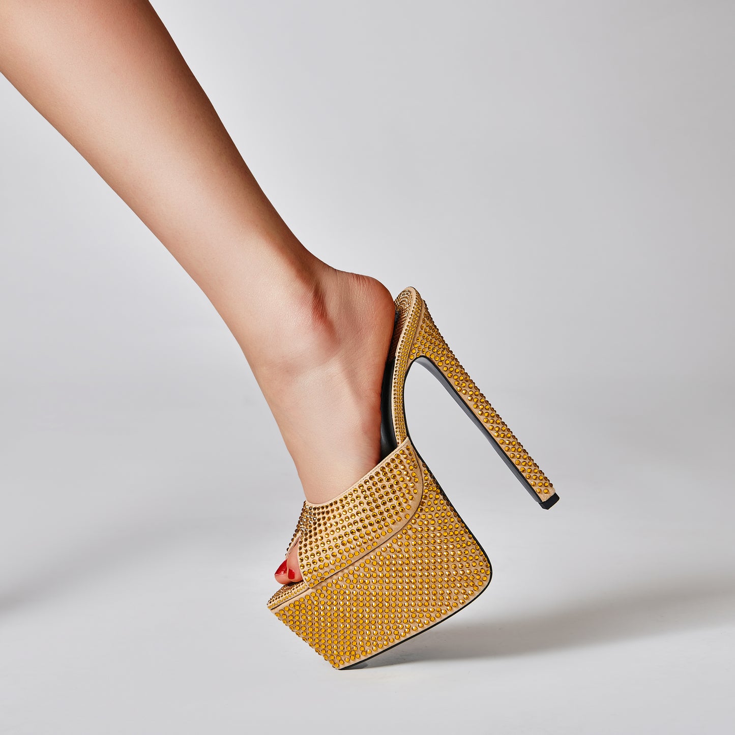 GOLDEN CRYSTAL PATFORM MULES